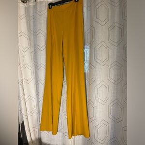 Women’s L Chic Mustard Yellow Boot Cut/Wide Leg Pants Stretch Zip Back Closure